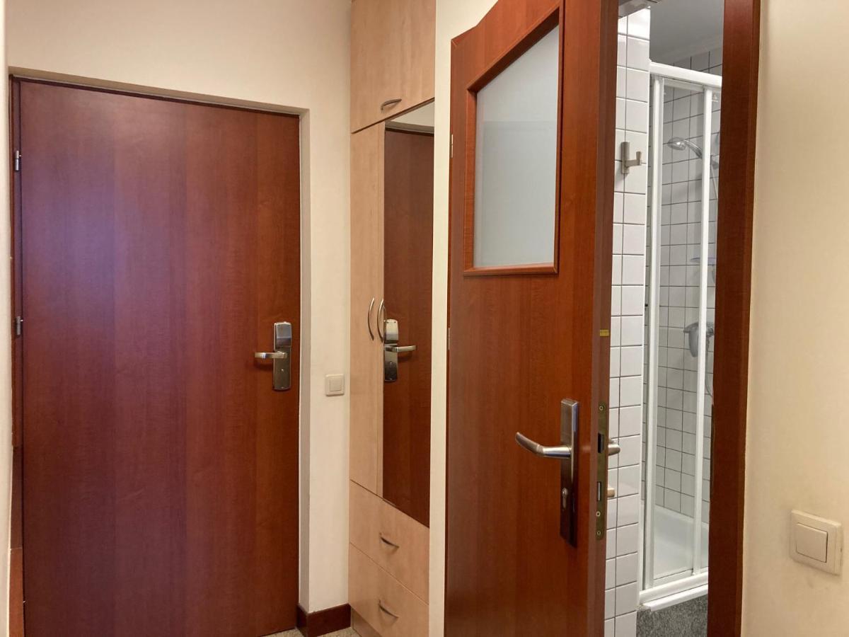 Отель Uroczysko Porszewice - Osrodek Konferencyjno-Rekolekcyjny Пабьянице Экстерьер фото